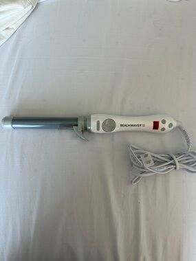 Beachwaver by The Beachwaver Co. White Curling Iron